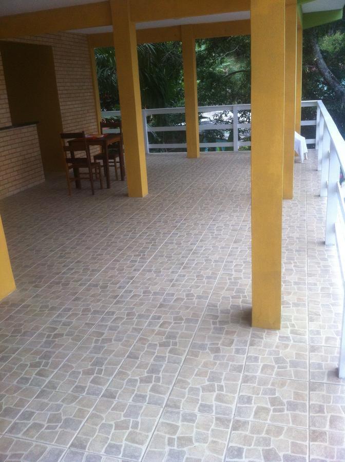 Pousada Cibeles Praia de Araçatiba 外观 照片